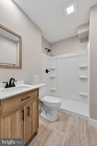 213 BLACK OAK DR, Maurertown, VA 22644