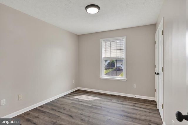 213 BLACK OAK DR, Maurertown, VA 22644