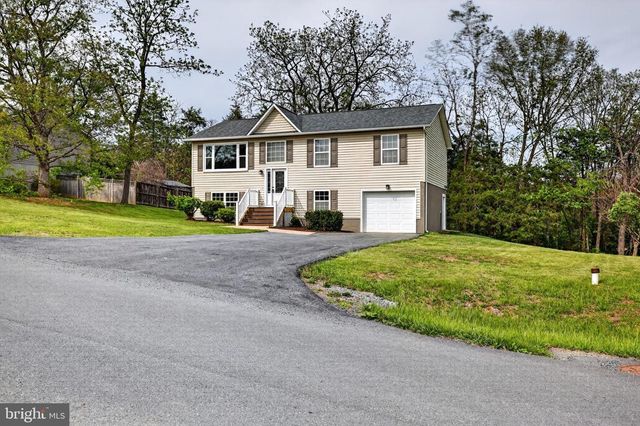 213 BLACK OAK DR, Maurertown, VA 22644