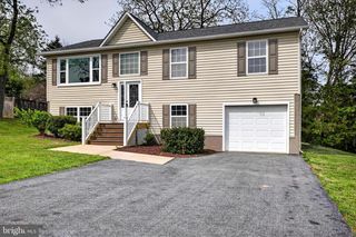 213 BLACK OAK DR, Maurertown, VA 22644
