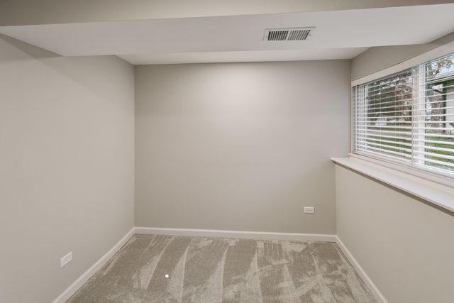 1061 Amherst Lane, University Park, IL 60484