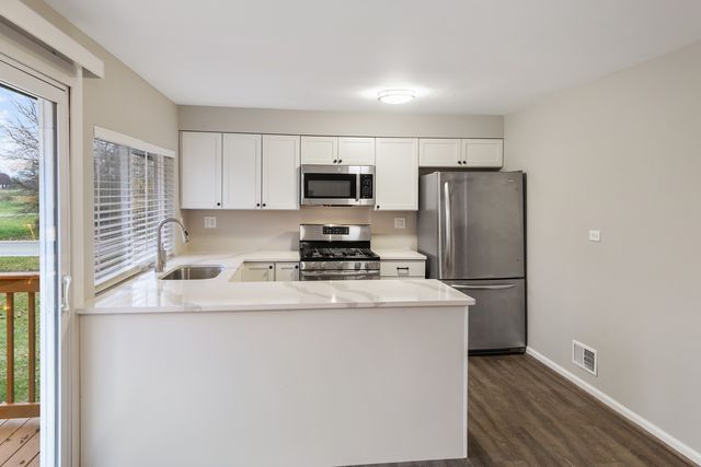 1061 Amherst Lane, University Park, IL 60484