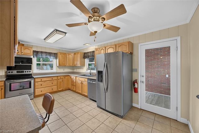 4010 Kernersville Road, Winston-salem, NC 27107