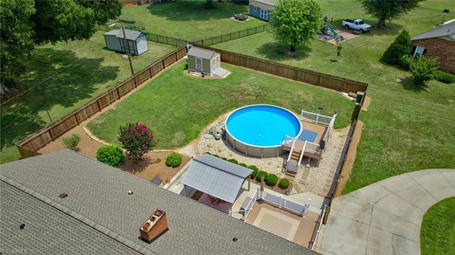 4010 Kernersville Road, Winston-salem, NC 27107