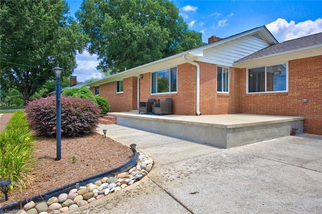 4010 Kernersville Road, Winston-salem, NC 27107