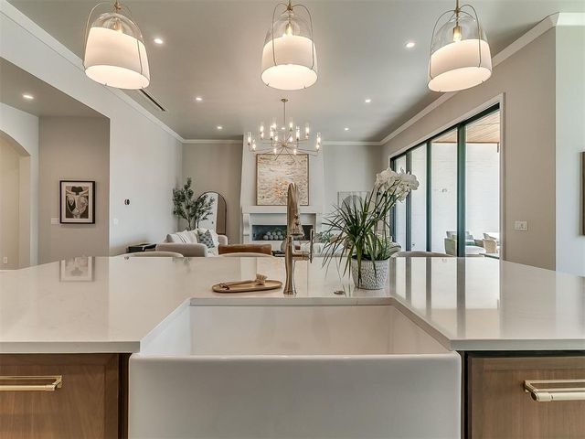 916 NW 156th Street, Edmond, OK 73013