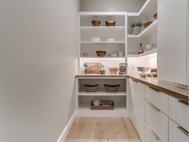 916 NW 156th Street, Edmond, OK 73013