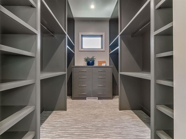 916 NW 156th Street, Edmond, OK 73013