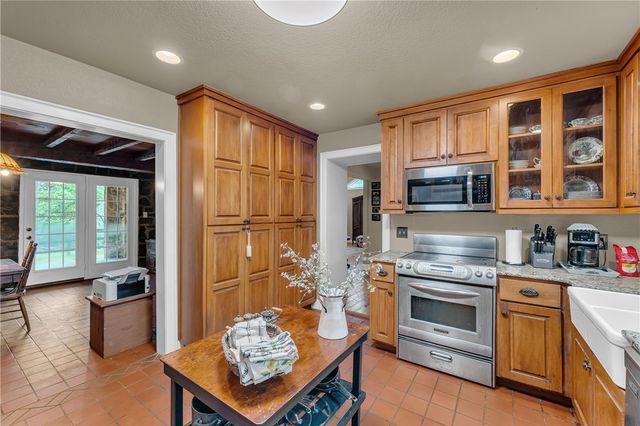 12036 SE Campbell Road, West Fork, AR 72774