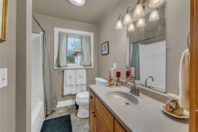 12036 SE Campbell Road, West Fork, AR 72774