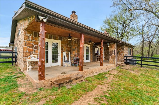12036 SE Campbell Road, West Fork, AR 72774