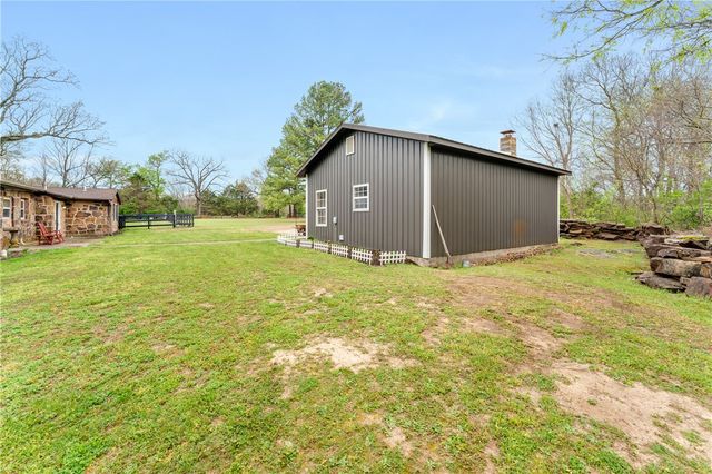 12036 SE Campbell Road, West Fork, AR 72774