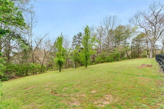 12036 SE Campbell Road, West Fork, AR 72774
