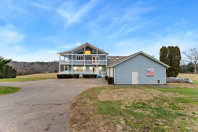 286 Mccombs Road, Murphy, NC 28906