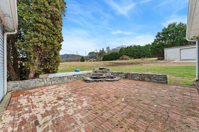286 Mccombs Road, Murphy, NC 28906