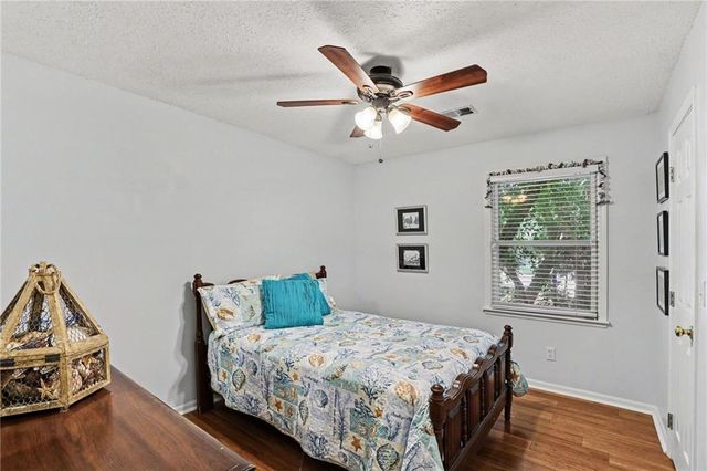 5304 Mullen Road, Shawnee, KS 66216