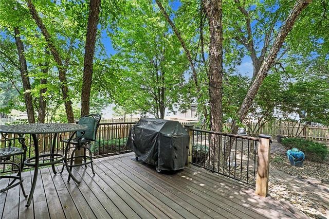5304 Mullen Road, Shawnee, KS 66216