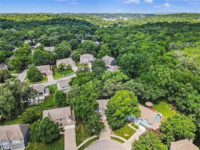 5304 Mullen Road, Shawnee, KS 66216