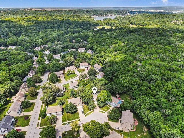 5304 Mullen Road, Shawnee, KS 66216