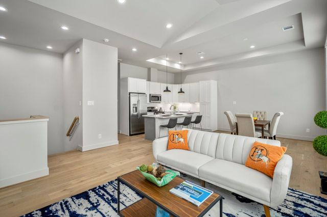 5233 Hillman Street B, Houston, TX 77023