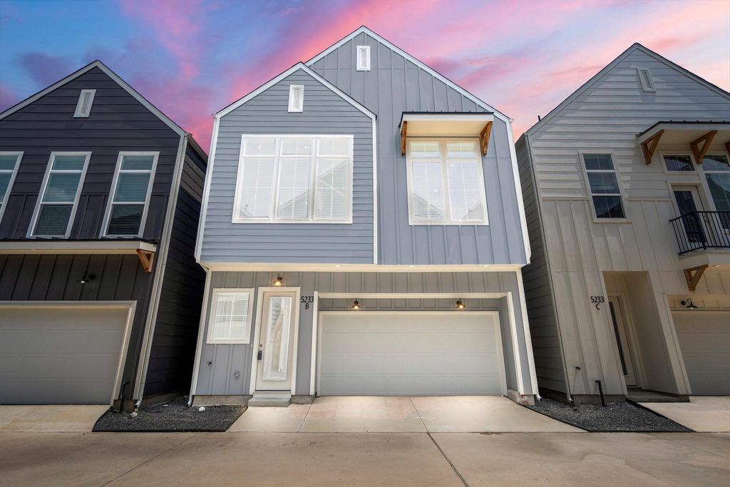 5233 Hillman Street B, Houston, TX 77023