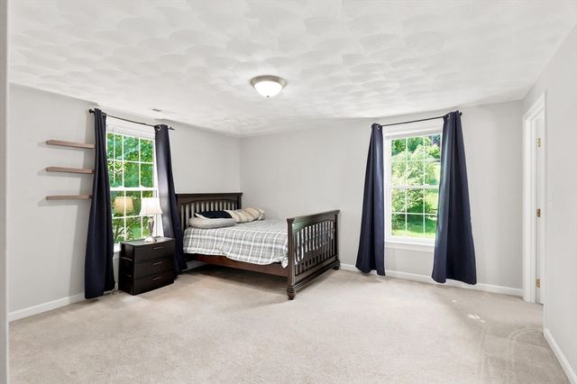 998 Boston Rd, Haverhill, MA 01835