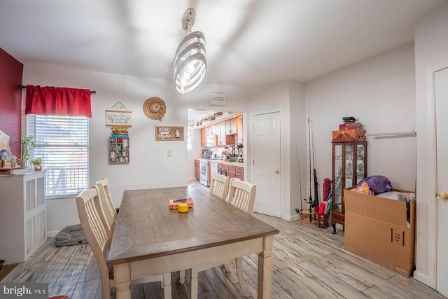 4037 E ROOSEVELT BLVD, Philadelphia, PA 19124
