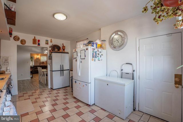 4037 E ROOSEVELT BLVD, Philadelphia, PA 19124