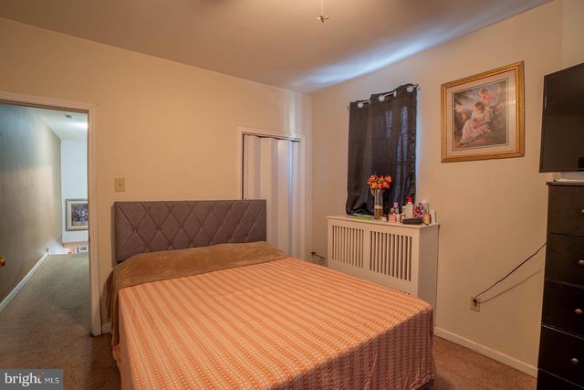 4037 E ROOSEVELT BLVD, Philadelphia, PA 19124