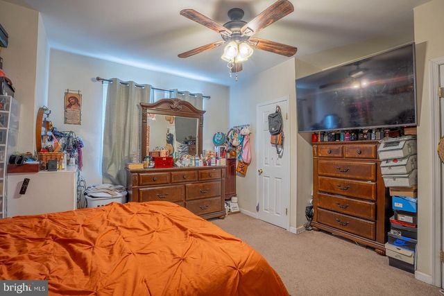 4037 E ROOSEVELT BLVD, Philadelphia, PA 19124