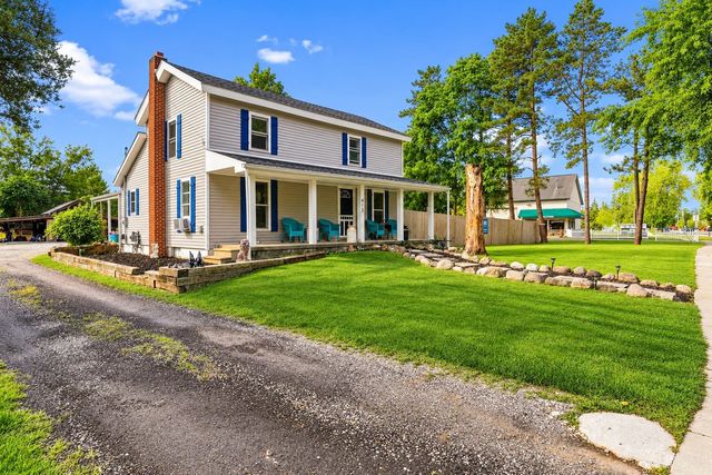 413 W Broad Street, Linden, MI 48451