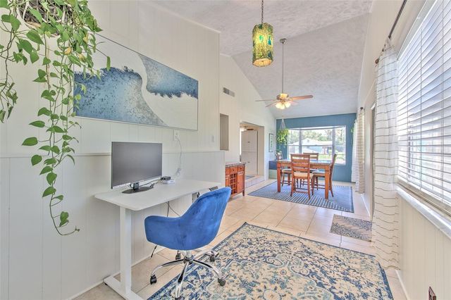 4502 W PEARL AVENUE, Tampa, FL 33611