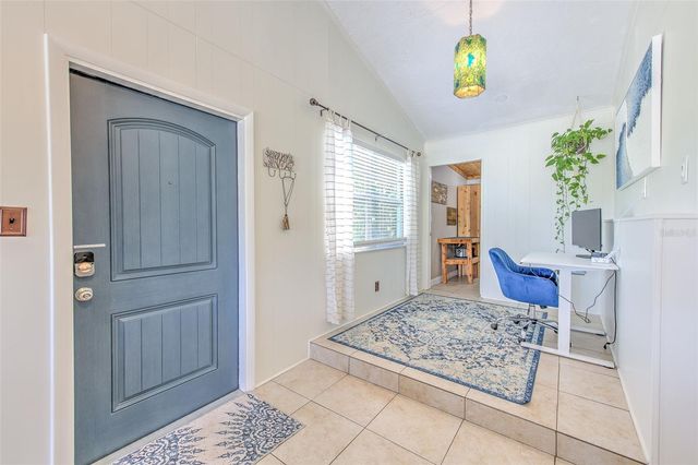 4502 W PEARL AVENUE, Tampa, FL 33611
