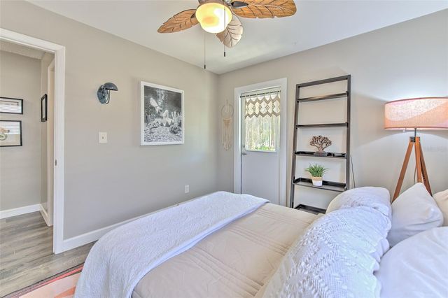 4502 W PEARL AVENUE, Tampa, FL 33611