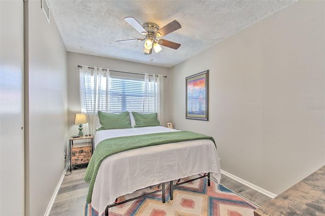 4502 W PEARL AVENUE, Tampa, FL 33611