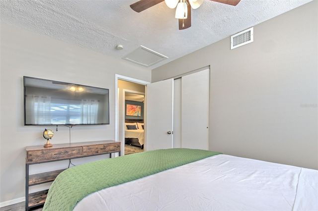 4502 W PEARL AVENUE, Tampa, FL 33611
