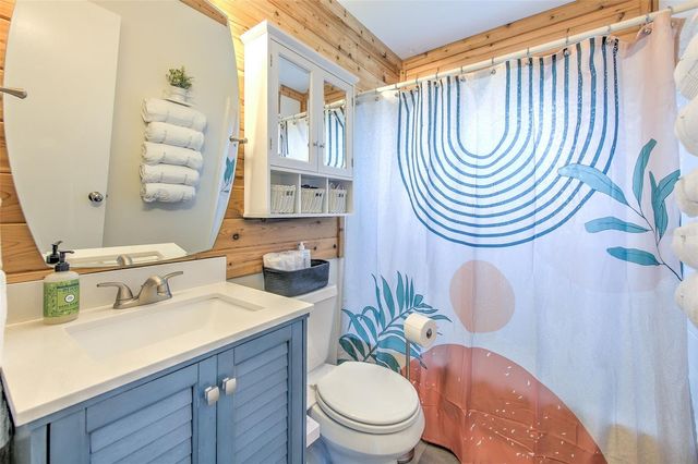 4502 W PEARL AVENUE, Tampa, FL 33611