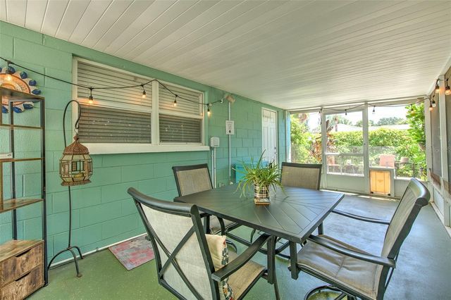 4502 W PEARL AVENUE, Tampa, FL 33611
