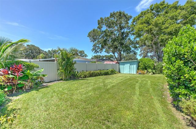 4502 W PEARL AVENUE, Tampa, FL 33611