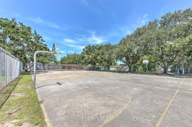 4502 W PEARL AVENUE, Tampa, FL 33611