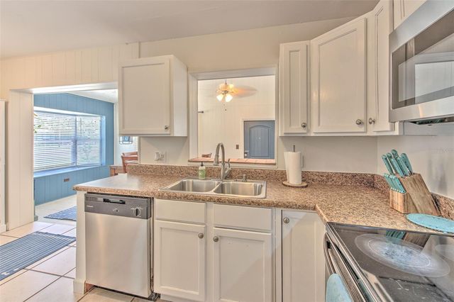 4502 W PEARL AVENUE, Tampa, FL 33611