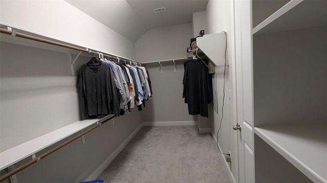 467 Jacksdaw DR, Austin, TX 78737