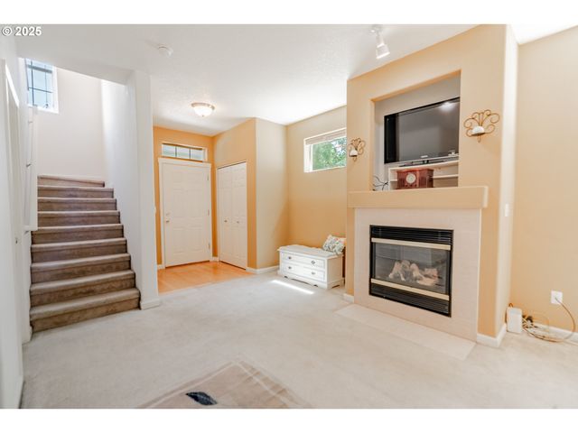 401 Ne 55TH Ave, Hillsboro, OR 97124