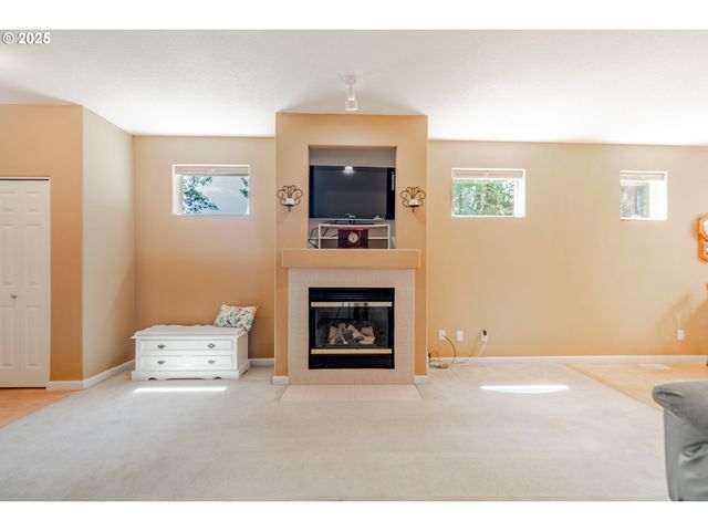 401 Ne 55TH Ave, Hillsboro, OR 97124