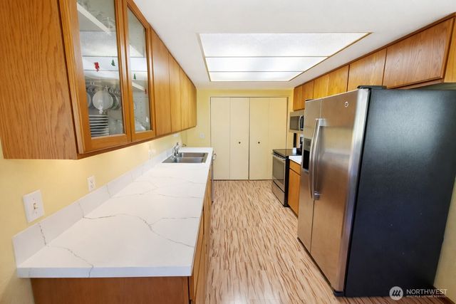 198 Octopus Avenue NE, Ocean Shores, WA 98569