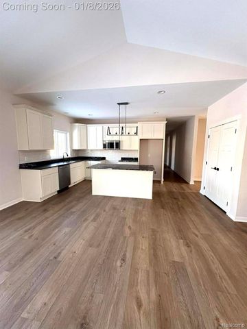 1306 Blue Ridge Parkway, White Lake Charter Township, MI 48383