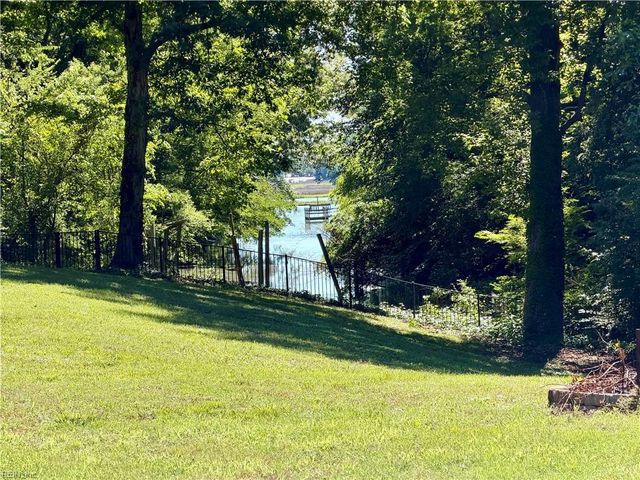 5152 N Harbor RD, Suffolk, VA 23435