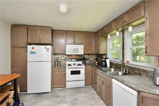 3105 B Highway, Liberty, MO 64068