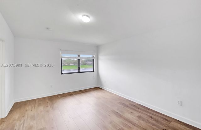 465 NE 194th Ter 465, Miami, FL 33179