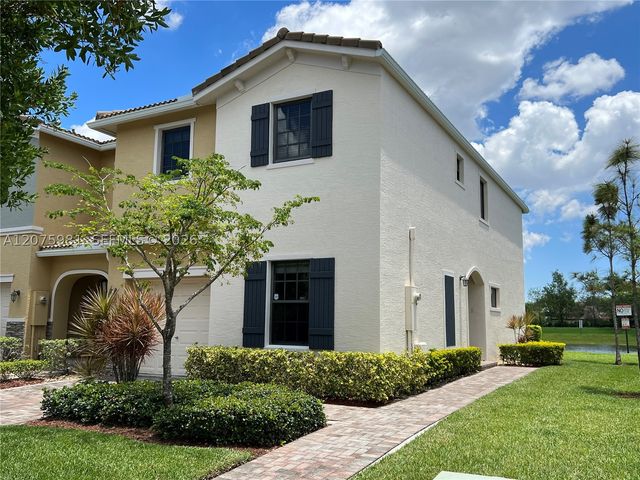 465 NE 194th Ter 465, Miami, FL 33179